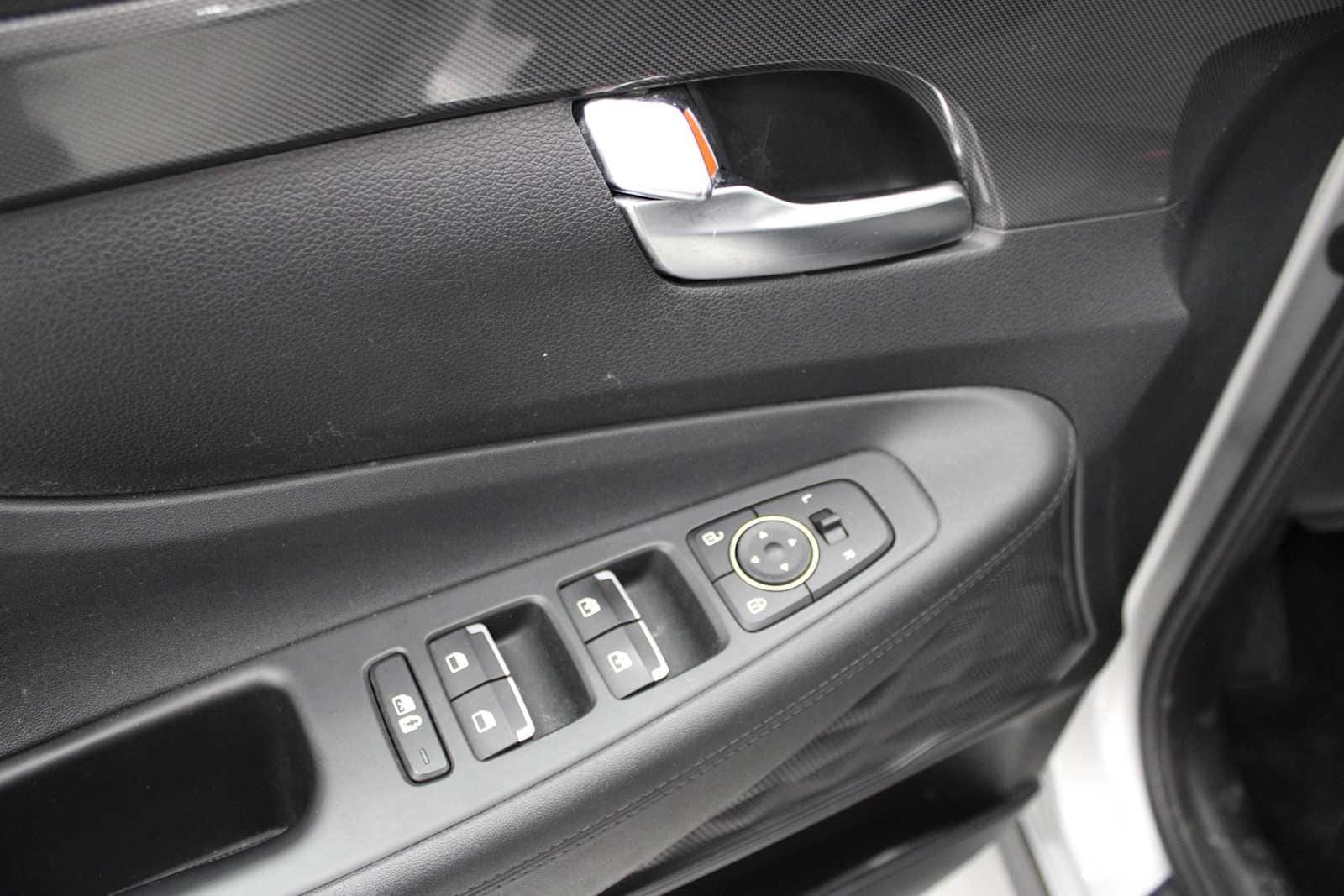 Used 2023 Hyundai Santa Fe SEL Convenience AWD/4WD image 15