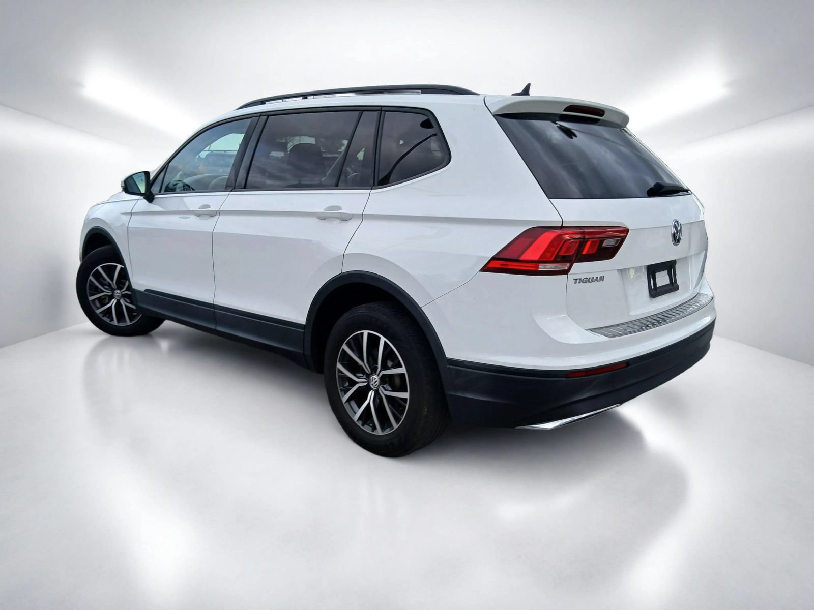 Used 2021 Volkswagen Tiguan S FWD image 7