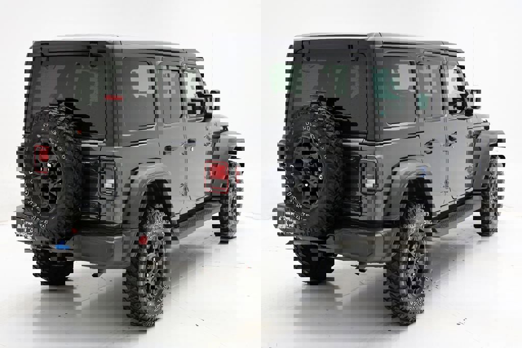 Used 2023 Jeep Wrangler Unlimited w/ Cold Weather Group image 9