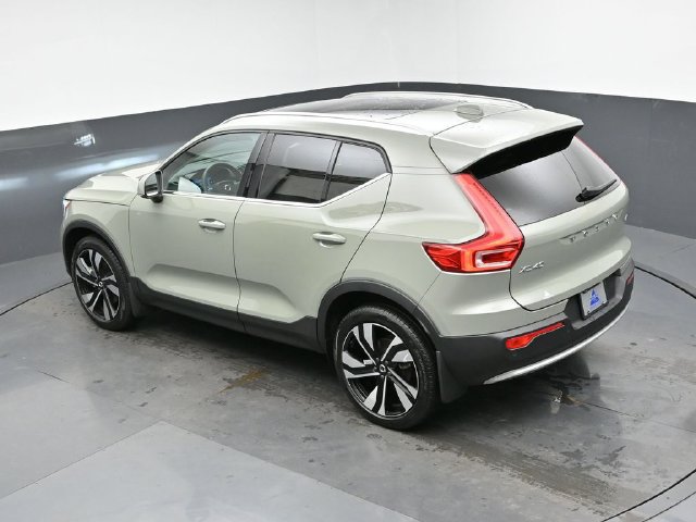 Used 2025 Volvo XC40 B5 Ultra w/ Climate Package AWD/4WD image 46
