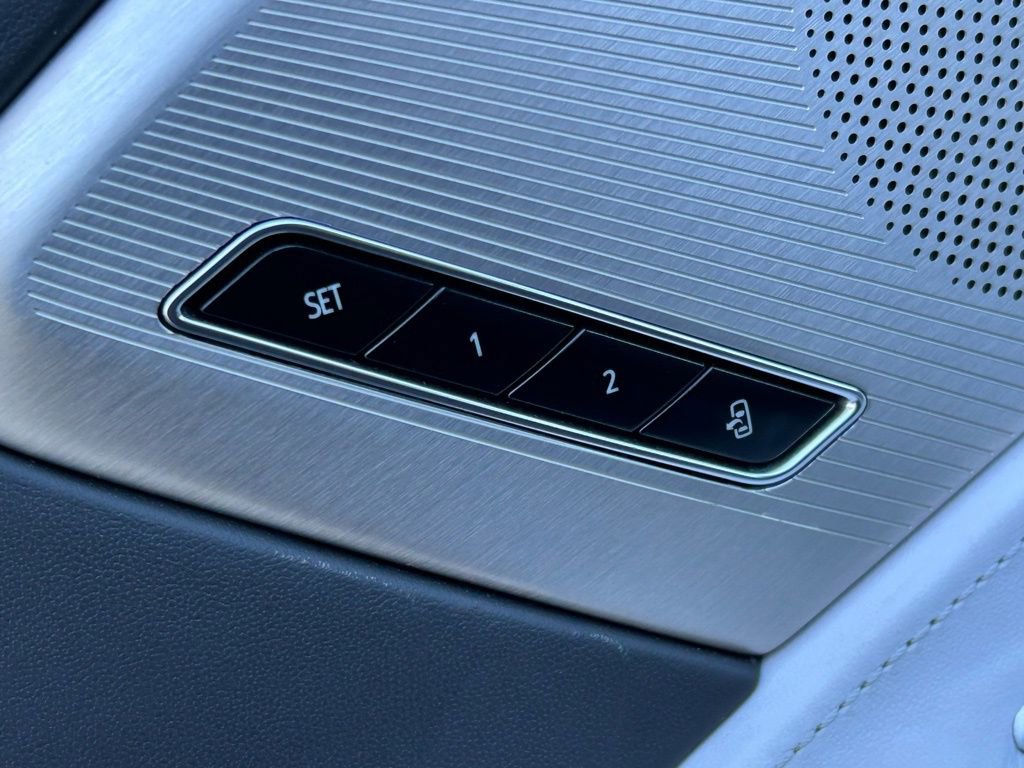 Used 2025 Chevrolet Corvette Stingray Premium Cpe w/ 3LT image 63