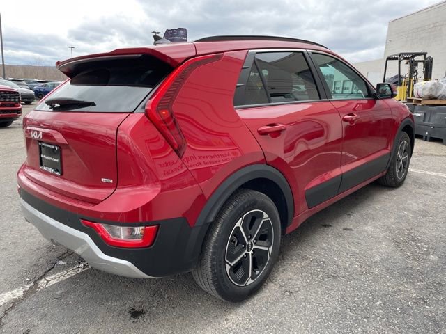 Certified 2023 Kia Niro EX image 5