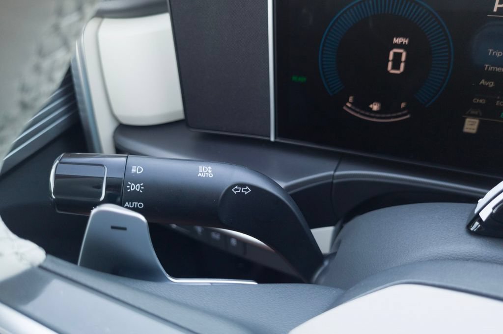New 2026 Hyundai Santa Fe SEL FWD image 28