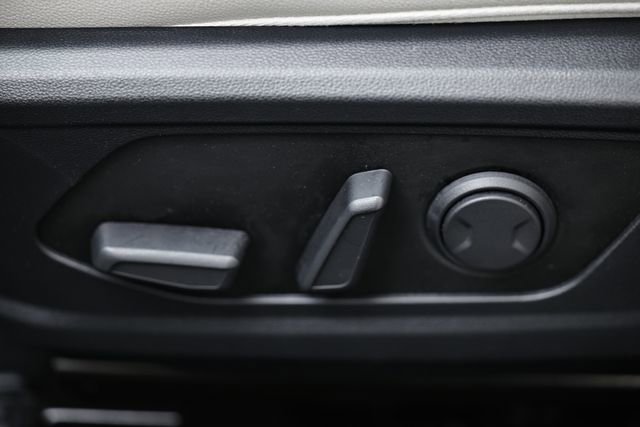 Used 2025 Hyundai Tucson Limited AWD/4WD image 22