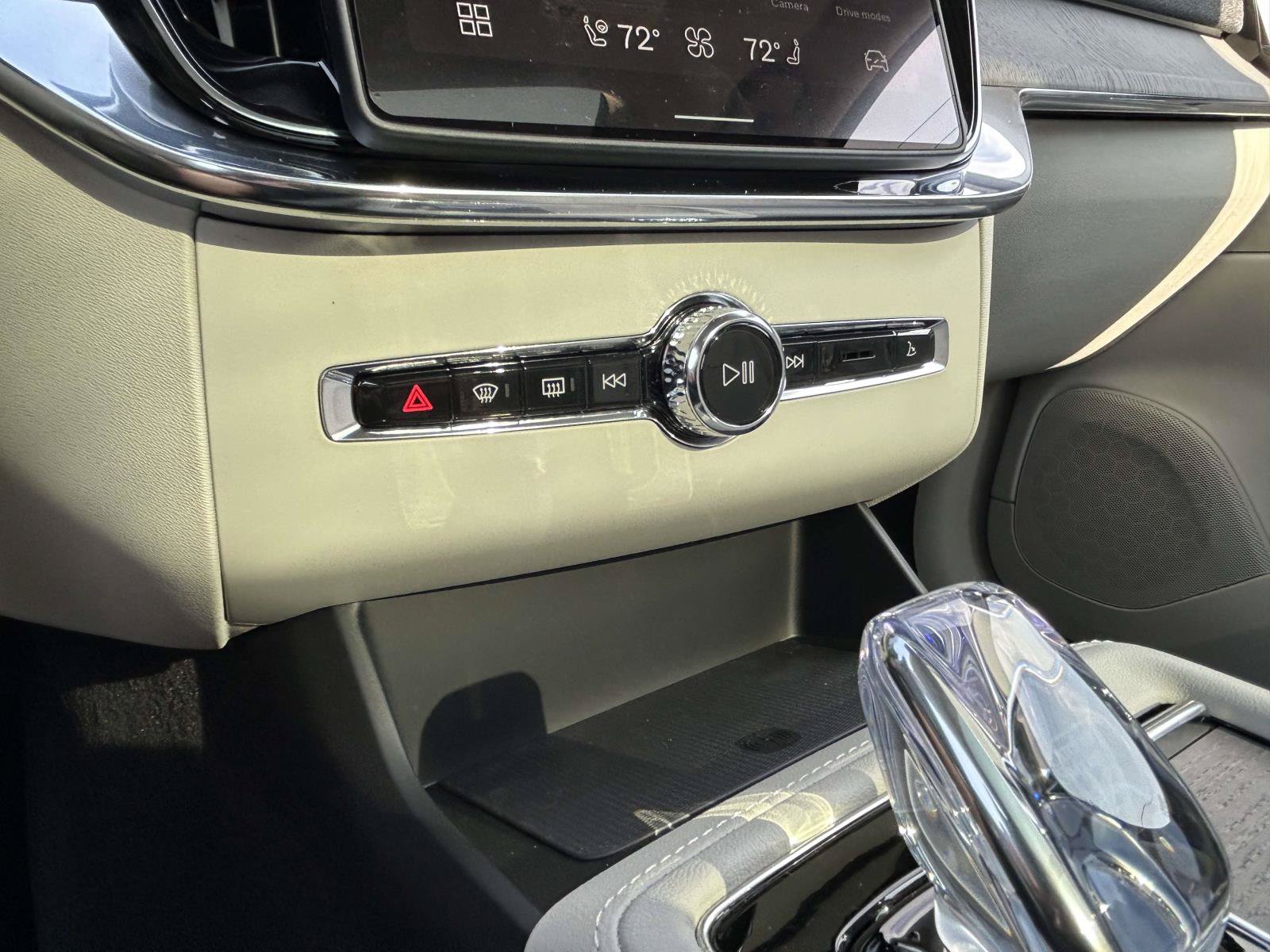 New 2026 Volvo XC90 B5 Ultra w/ Protection Package Premier AWD/4WD image 25