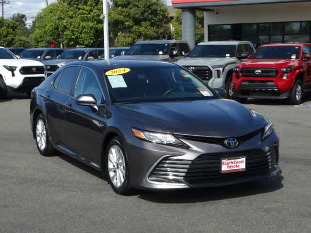 Used 2024 Toyota Camry LE FWD image 2