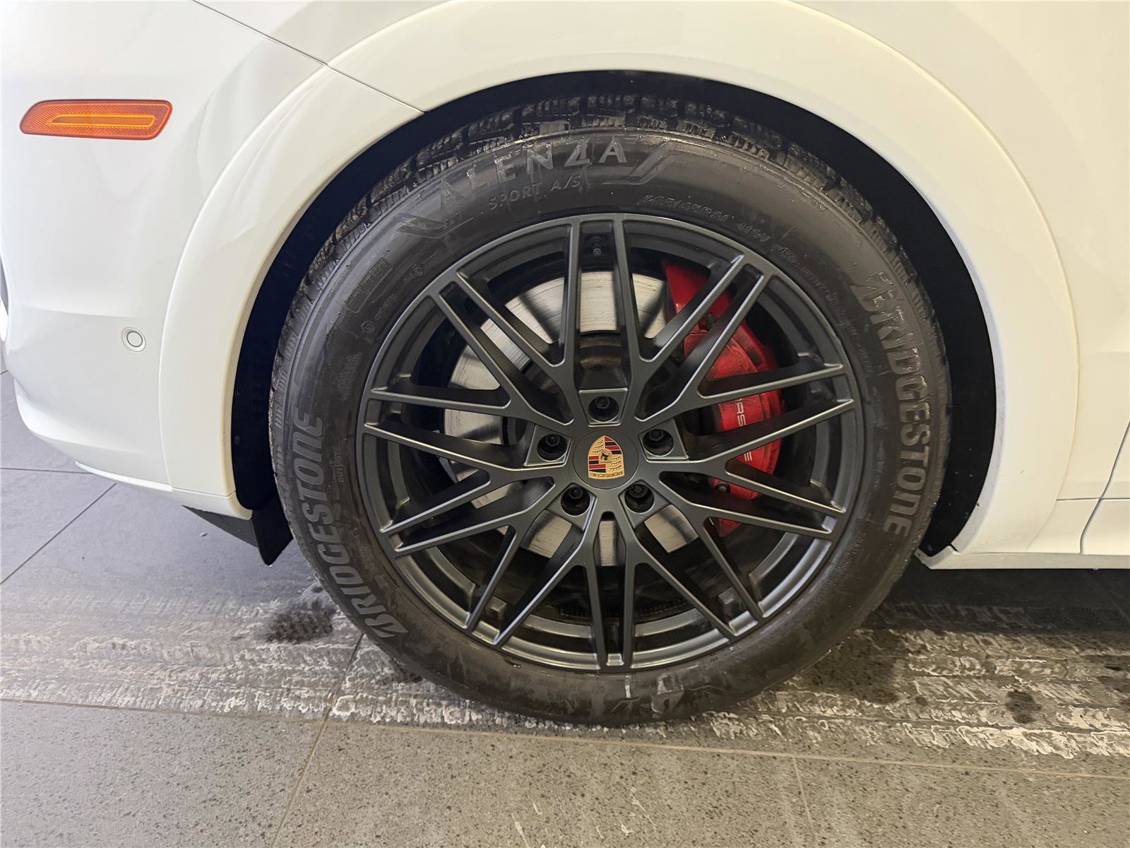 Certified 2025 Porsche Cayenne GTS image 9