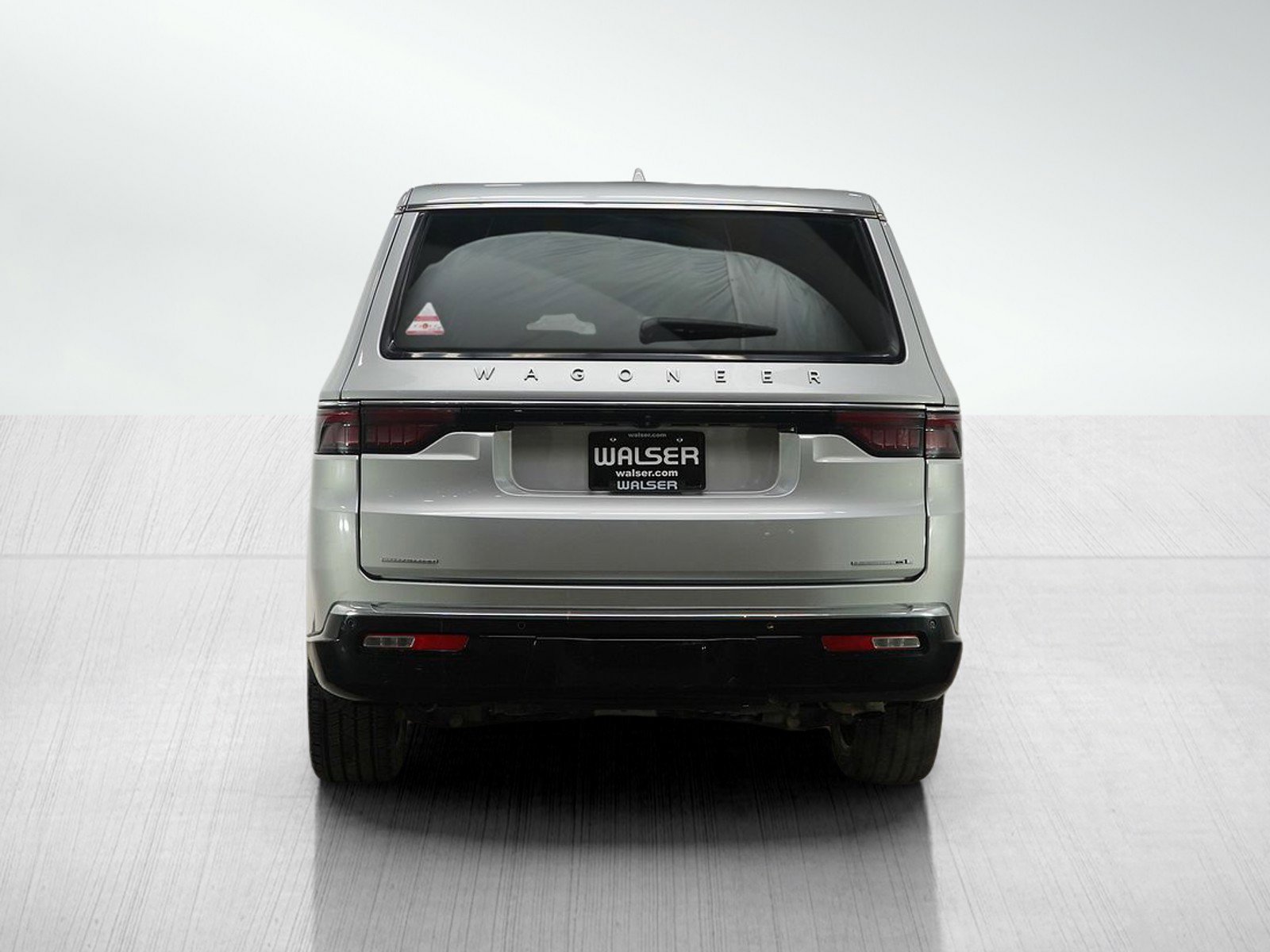 Used 2023 Jeep Wagoneer L Series II w/ Premium Group I image 4