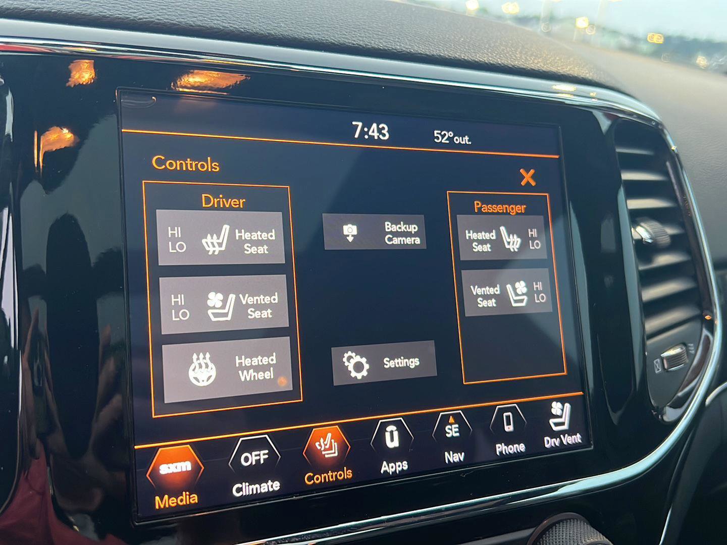 Used 2021 Jeep Grand Cherokee Trailhawk w/ Trailhawk Luxury Group image 27