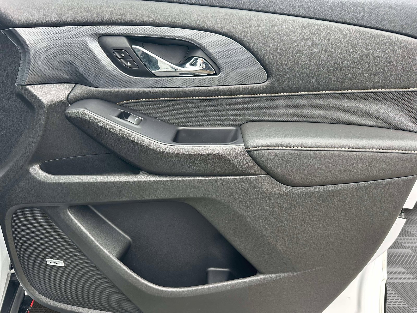 Used 2020 Chevrolet Traverse Premier w/ Redline Edition AWD/4WD image 27