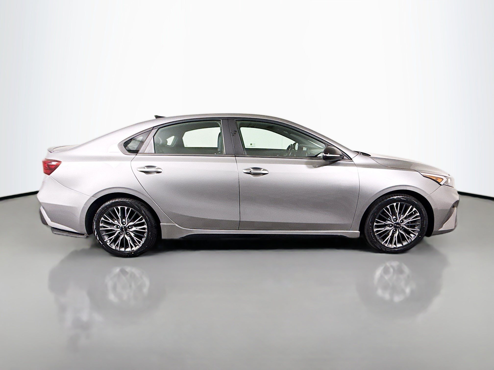 Used 2022 Kia Forte GT-Line FWD image 11