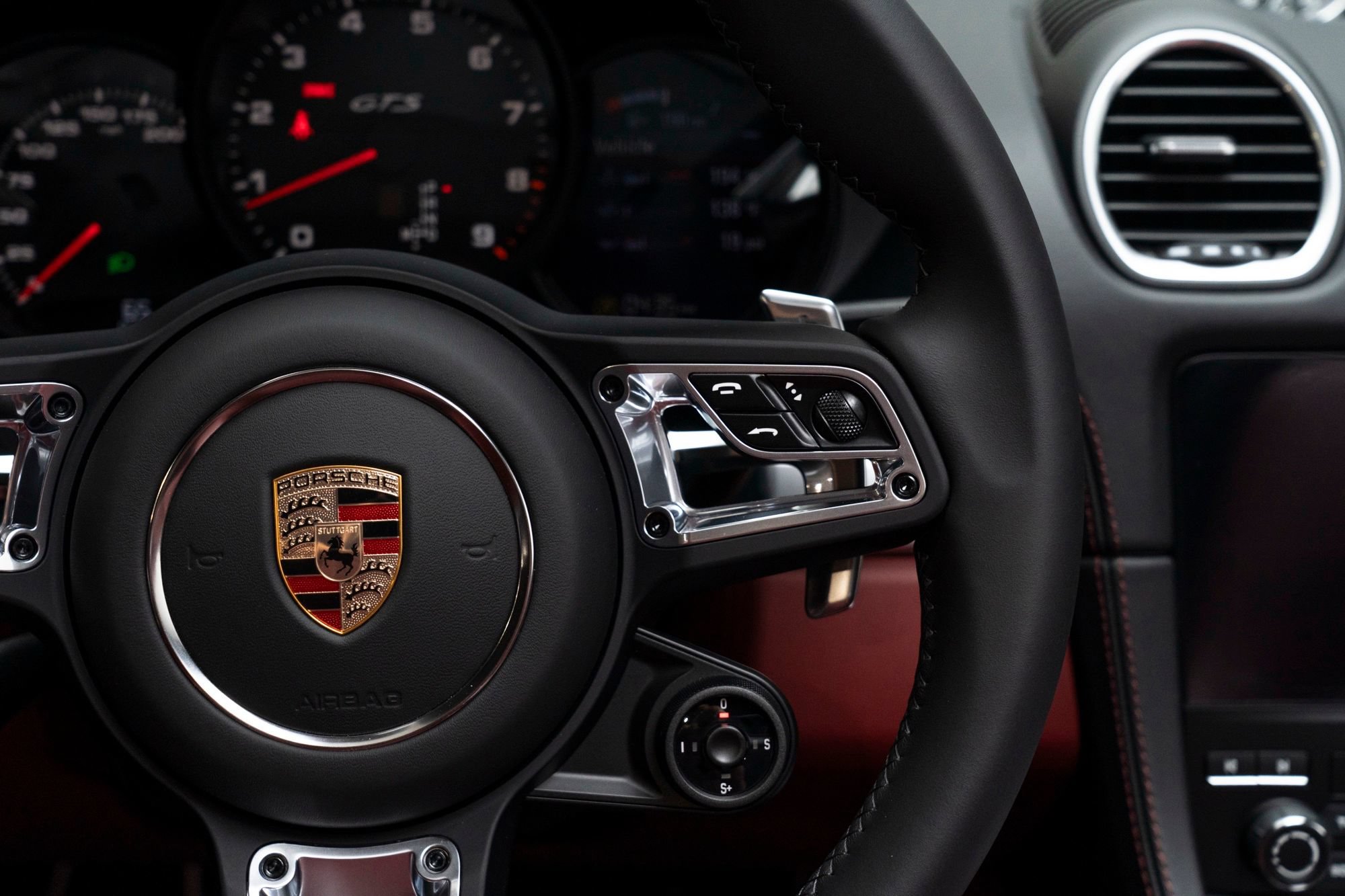 Used 2025 Porsche 718 Boxster GTS RWD image 28
