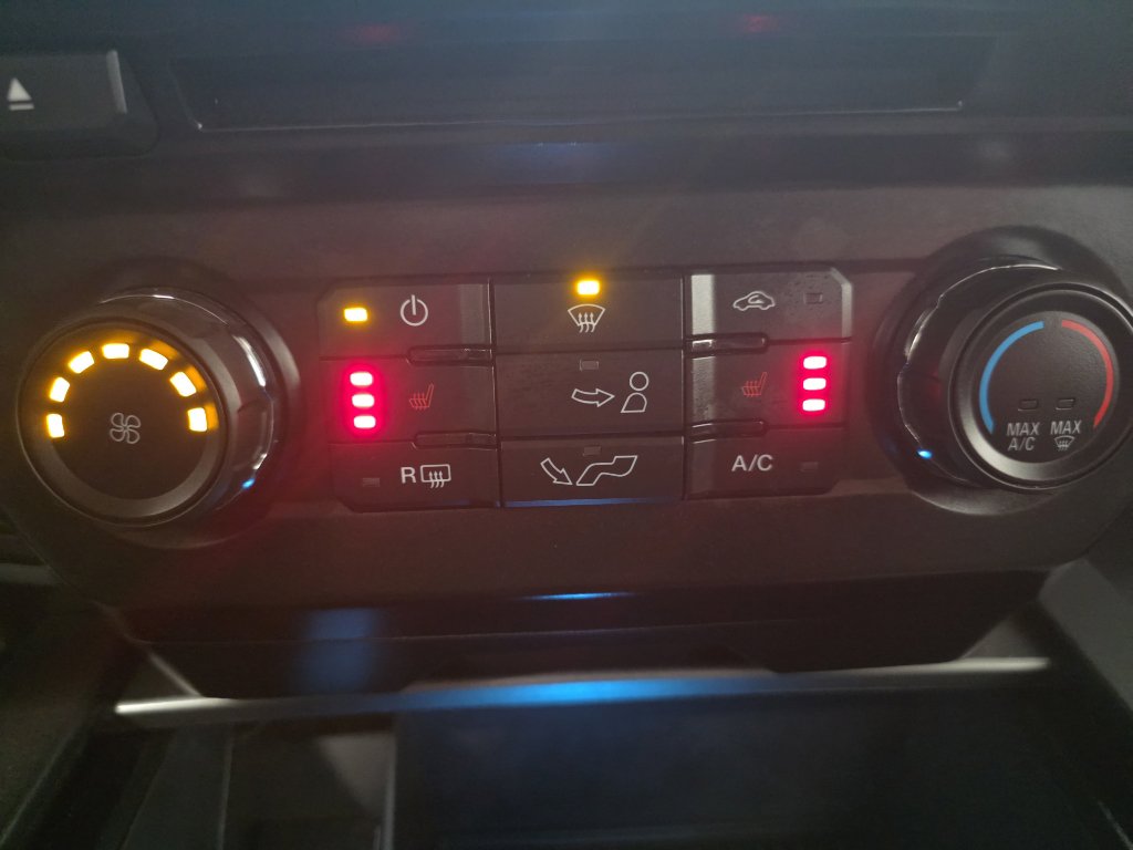 Used 2017 Ford F150 XLT w/ Equipment Group 302A Luxury image 28