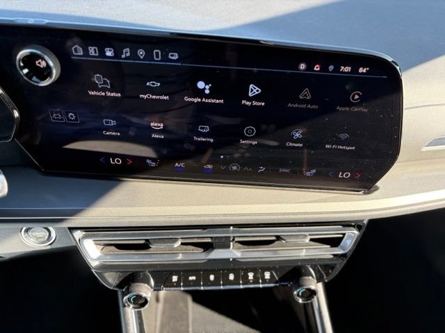 Used 2025 Chevrolet Traverse LT AWD/4WD image 28