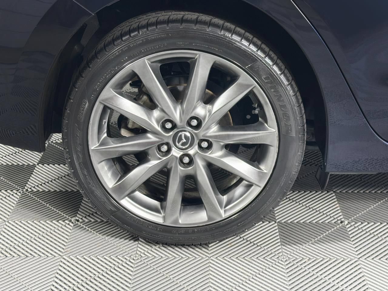 Used 2018 MAZDA MAZDA3 Touring FWD image 31