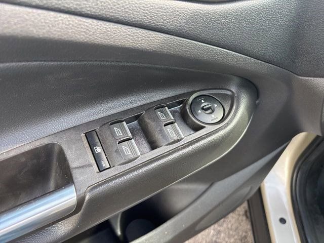 Used 2017 Ford Escape SE w/ Equipment Group 201A AWD/4WD image 14