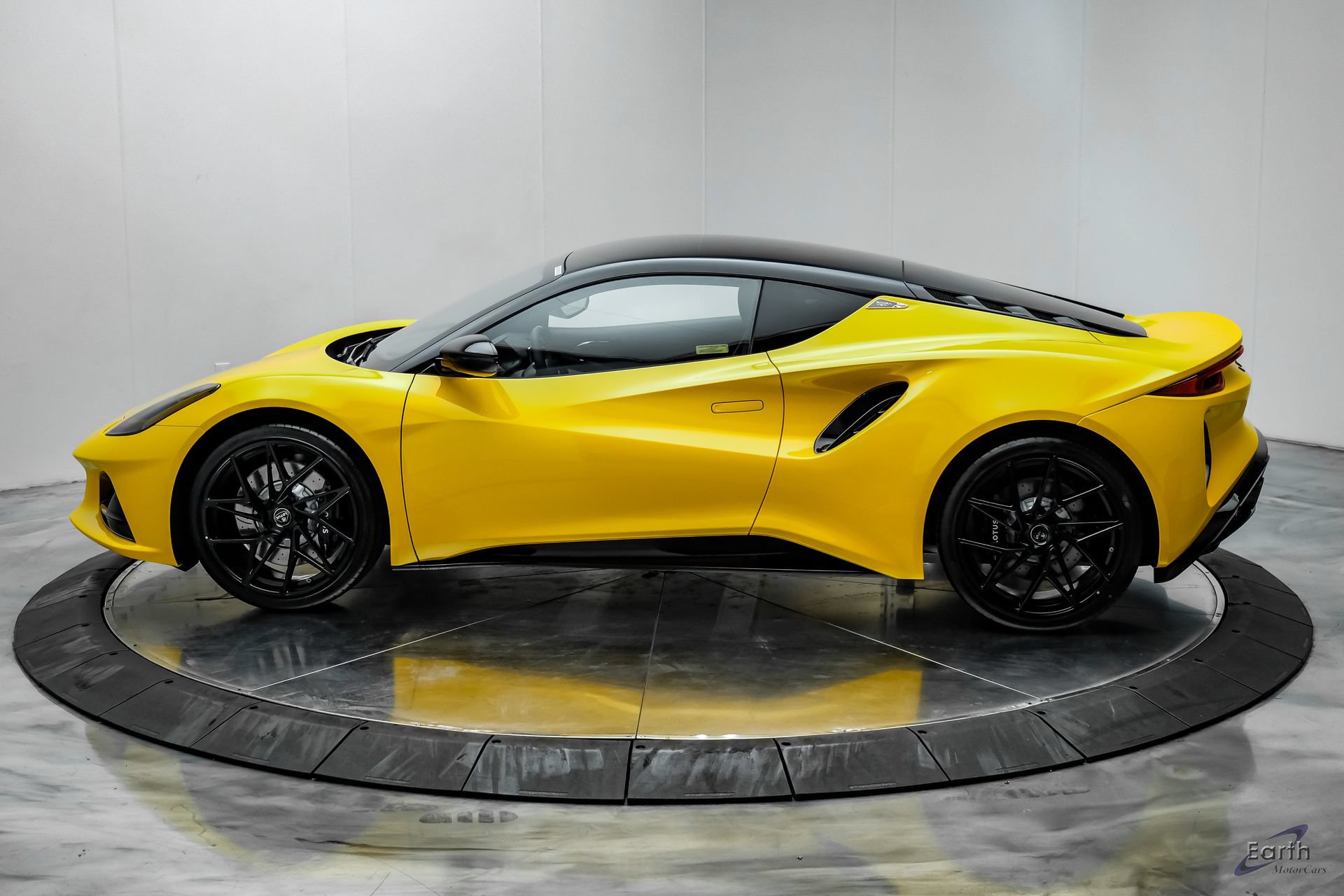 New 2026 Lotus Emira RWD image 9