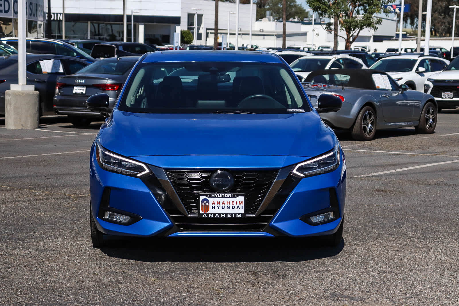 Used 2021 Nissan Sentra SR w/ SR Premium Package image 2