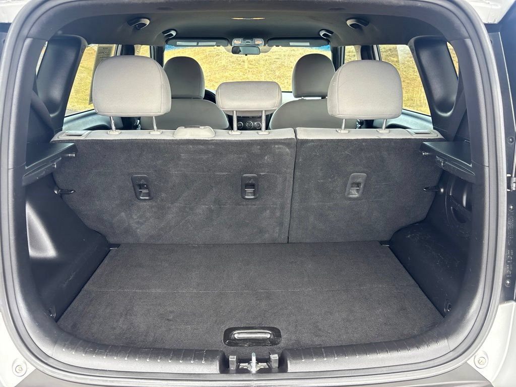 Used 2015 Kia Soul + FWD image 16
