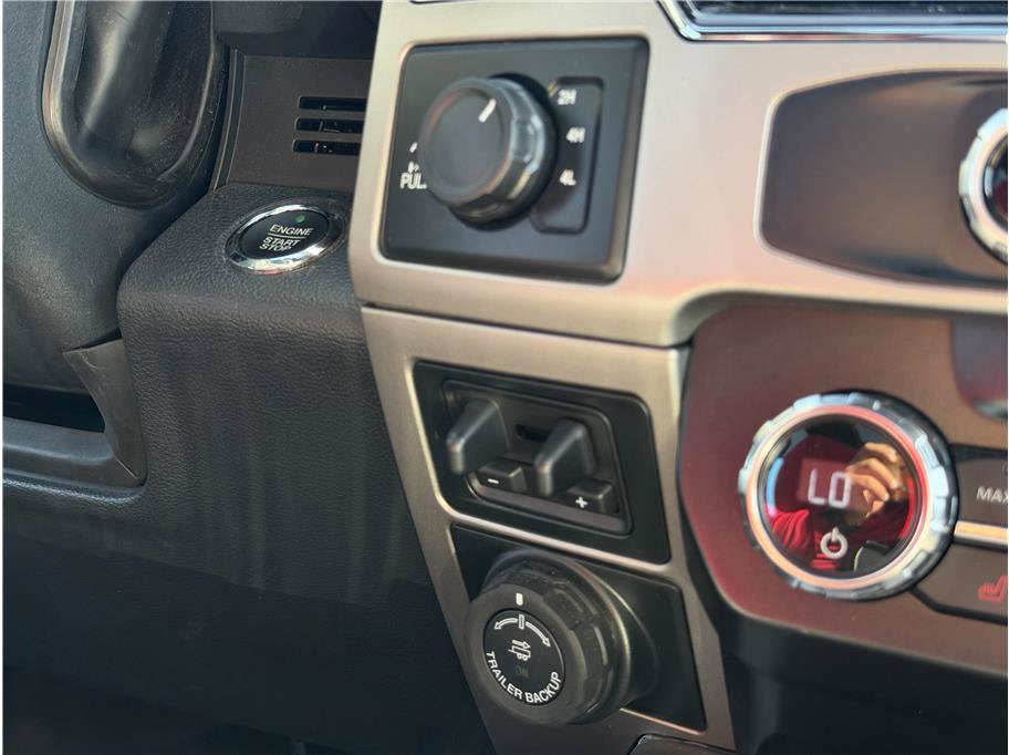 Used 2022 Ford F250 Lariat w/ Tremor Off-Road Package AWD/4WD image 19