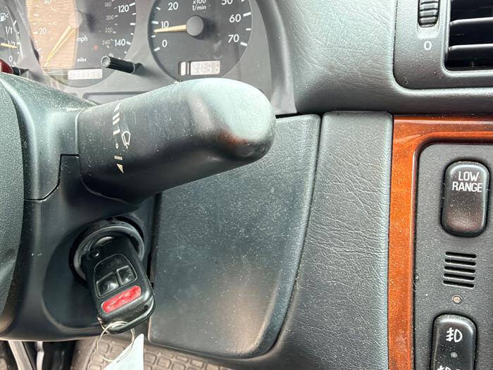 Used 2003 Mercedes-Benz ML 500 4MATIC image 37