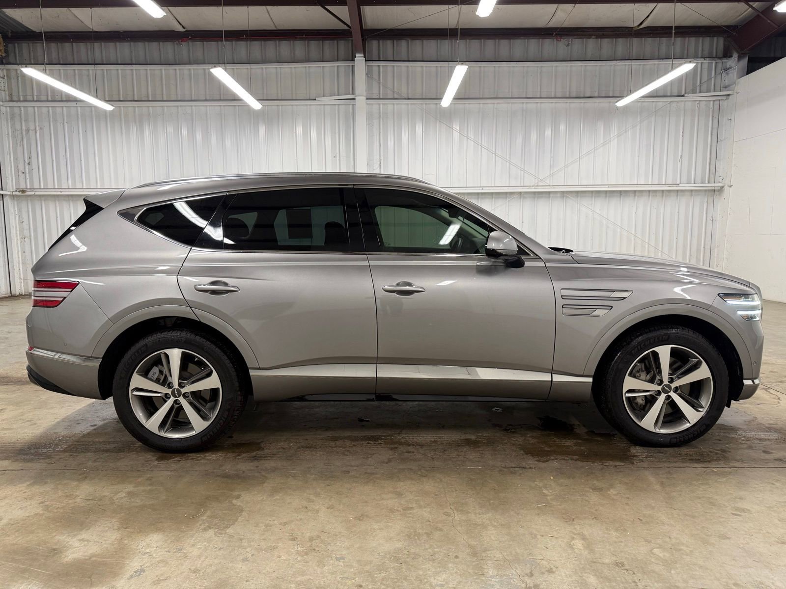 Used 2023 Genesis GV80 2.5T w/ Prestige 20" Package AWD/4WD image 4