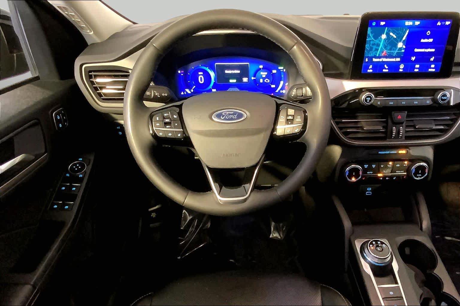 Used 2022 Ford Escape SEL w/ Technology Package FWD image 6