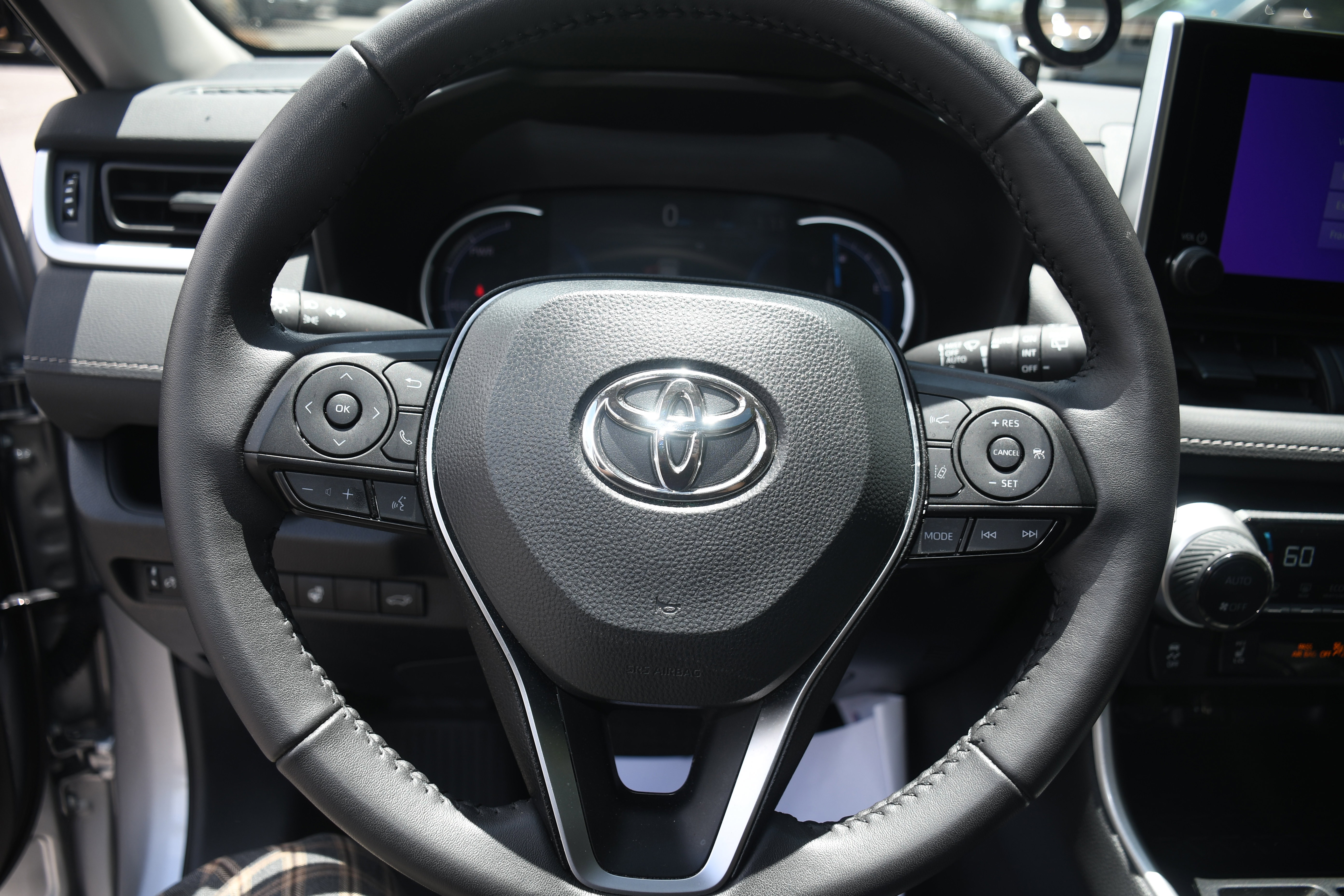 Certified 2024 Toyota RAV4 XLE w/ Convenience Package AWD/4WD image 13