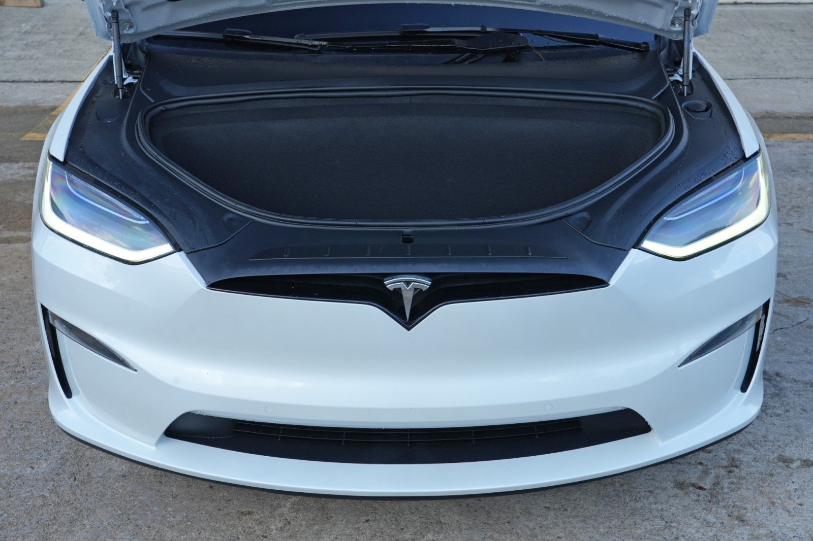 Used 2023 Tesla Model X AWD/4WD image 8