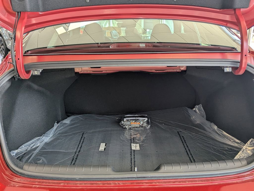 Certified 2026 Hyundai Elantra Sport FWD image 21
