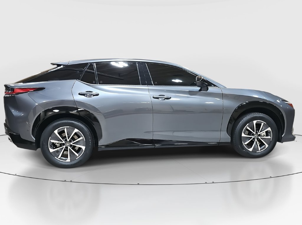 Used 2024 Lexus RZ 300e Premium w/ Technology Package FWD image 4