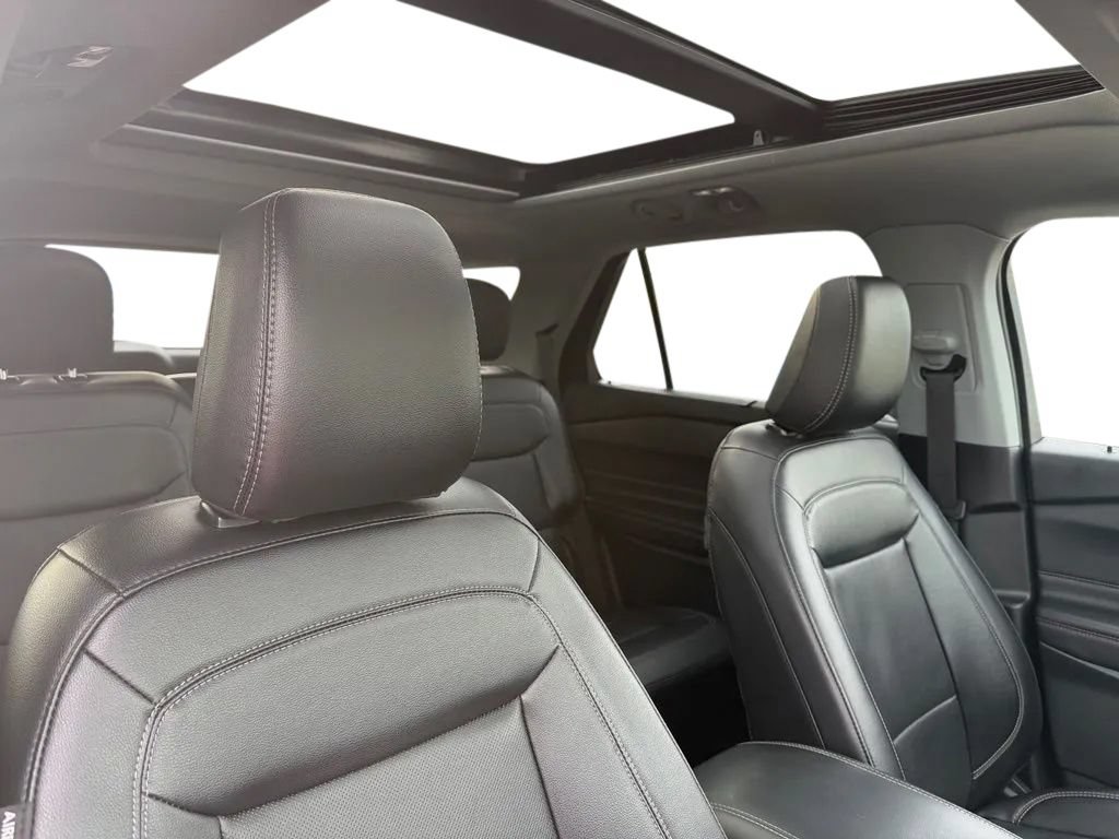 Used 2024 Ford Explorer Limited AWD/4WD image 27