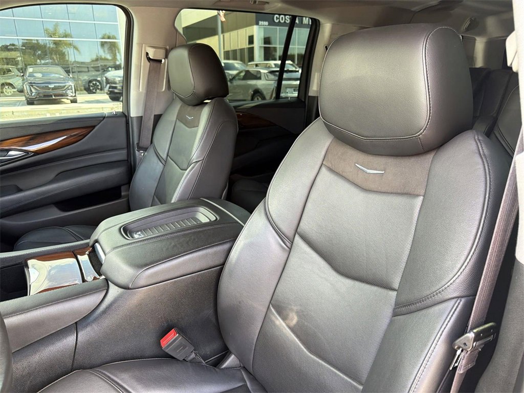Used 2016 Cadillac Escalade ESV Premium image 23