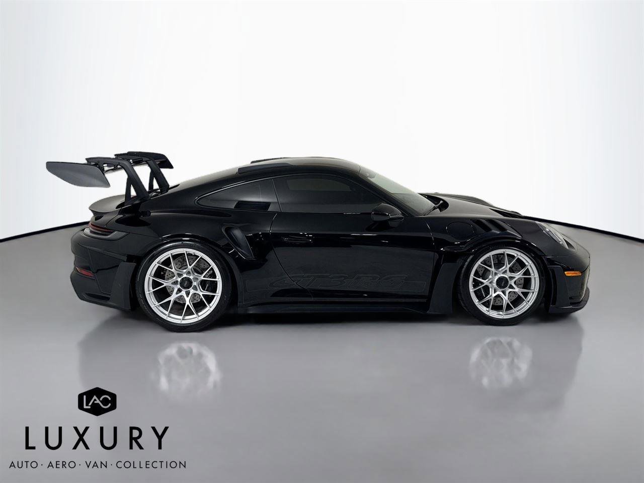 Used 2025 Porsche 911 GT3 RS image 3