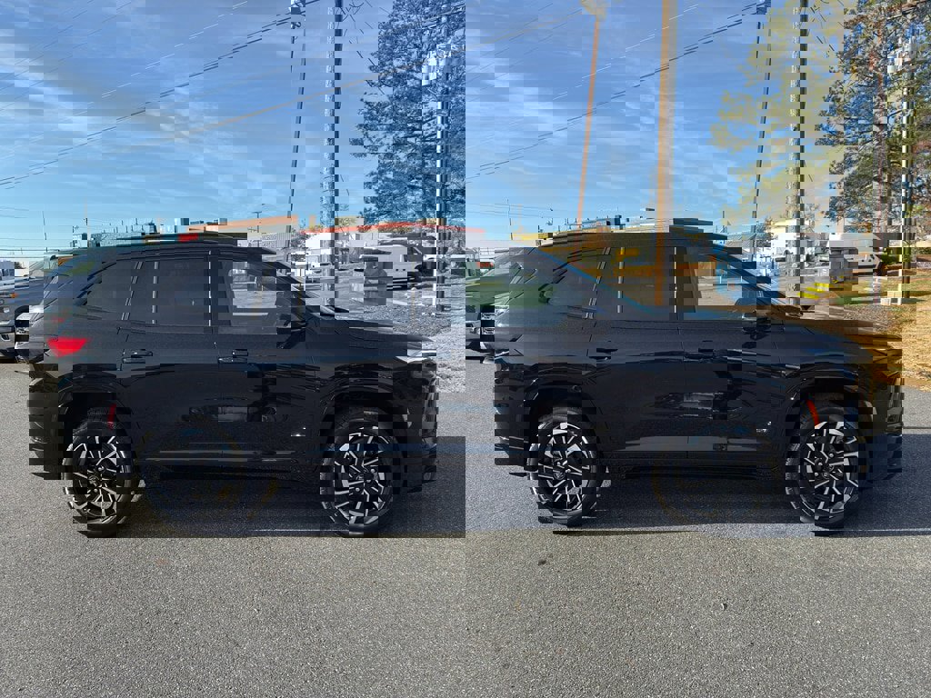 New 2026 Buick Enclave Sport Touring w/ Power Package image 6