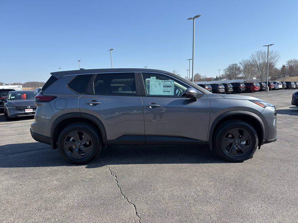 New 2026 Nissan Rogue SV image 4