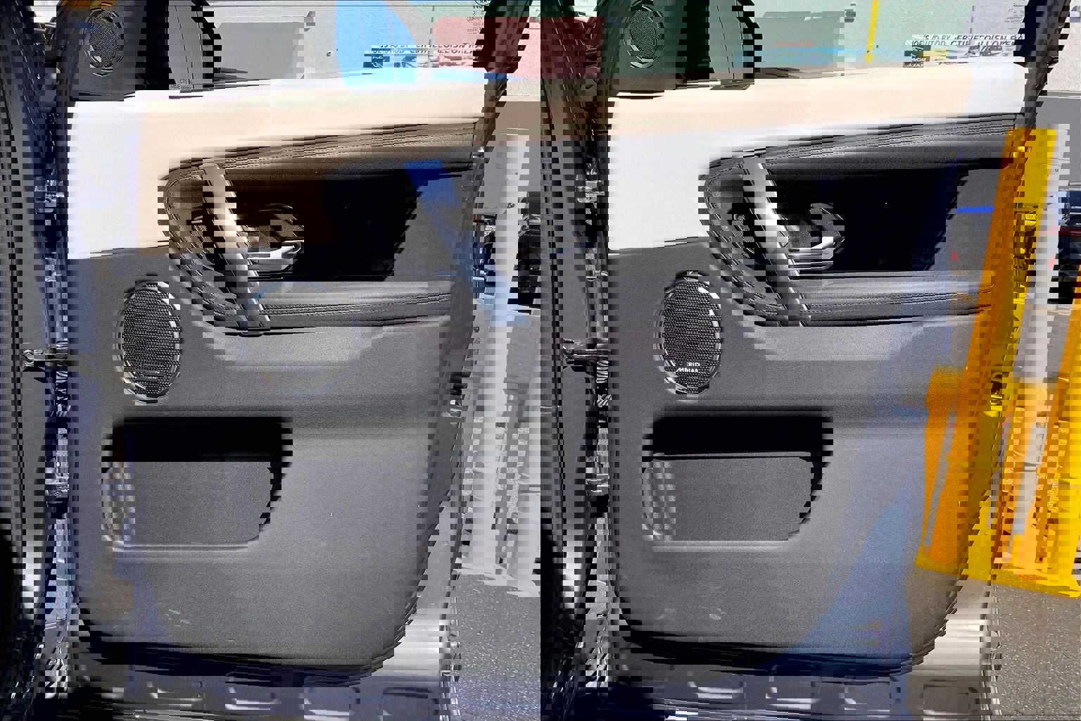 Used 2024 Land Rover Discovery Sport S image 21