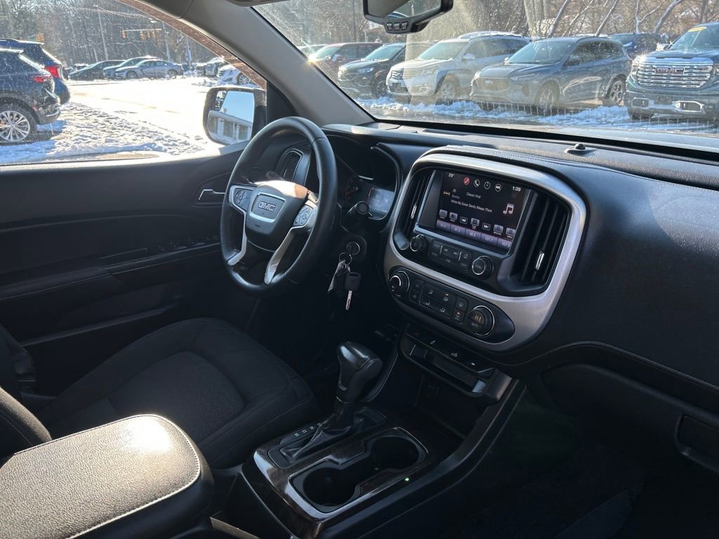 Used 2016 GMC Canyon SLE image 13