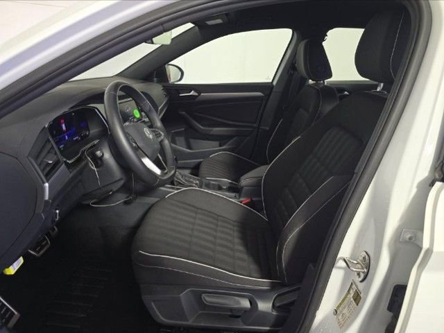 Used 2024 Volkswagen Jetta Sport FWD image 7