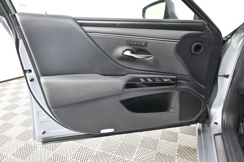 Used 2023 Lexus ES 350 w/ Premium Package FWD image 19