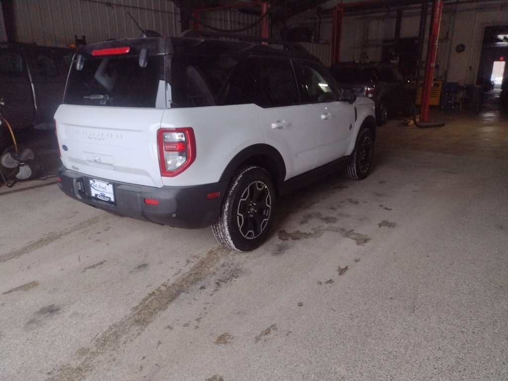 New 2025 Ford Bronco Sport Outer Banks w/ Outer Banks Tech Package+ image 3