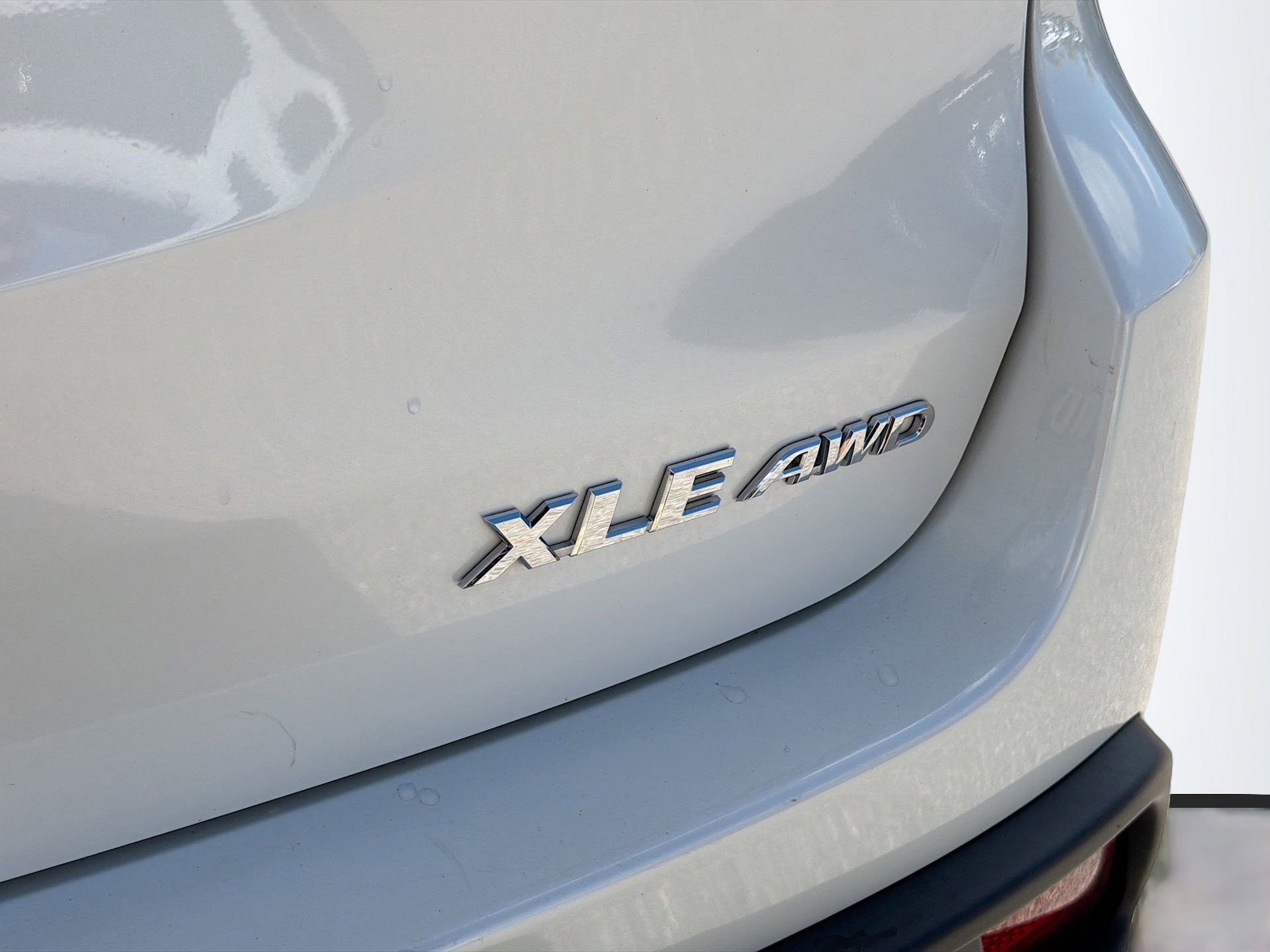 Used 2019 Toyota Highlander XLE image 12