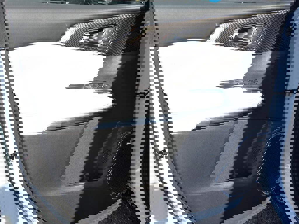 New 2026 Chevrolet Traverse High Country w/ LPO, Floor Liner Package image 9