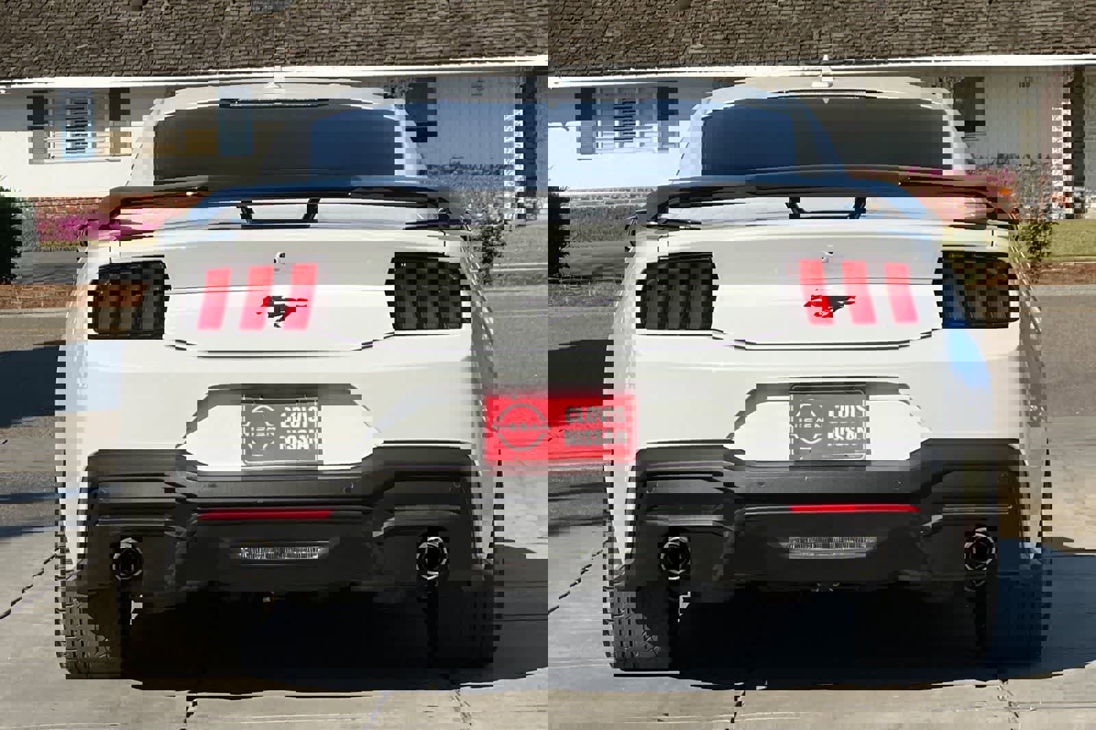 Used 2024 Ford Mustang EcoBoost image 8