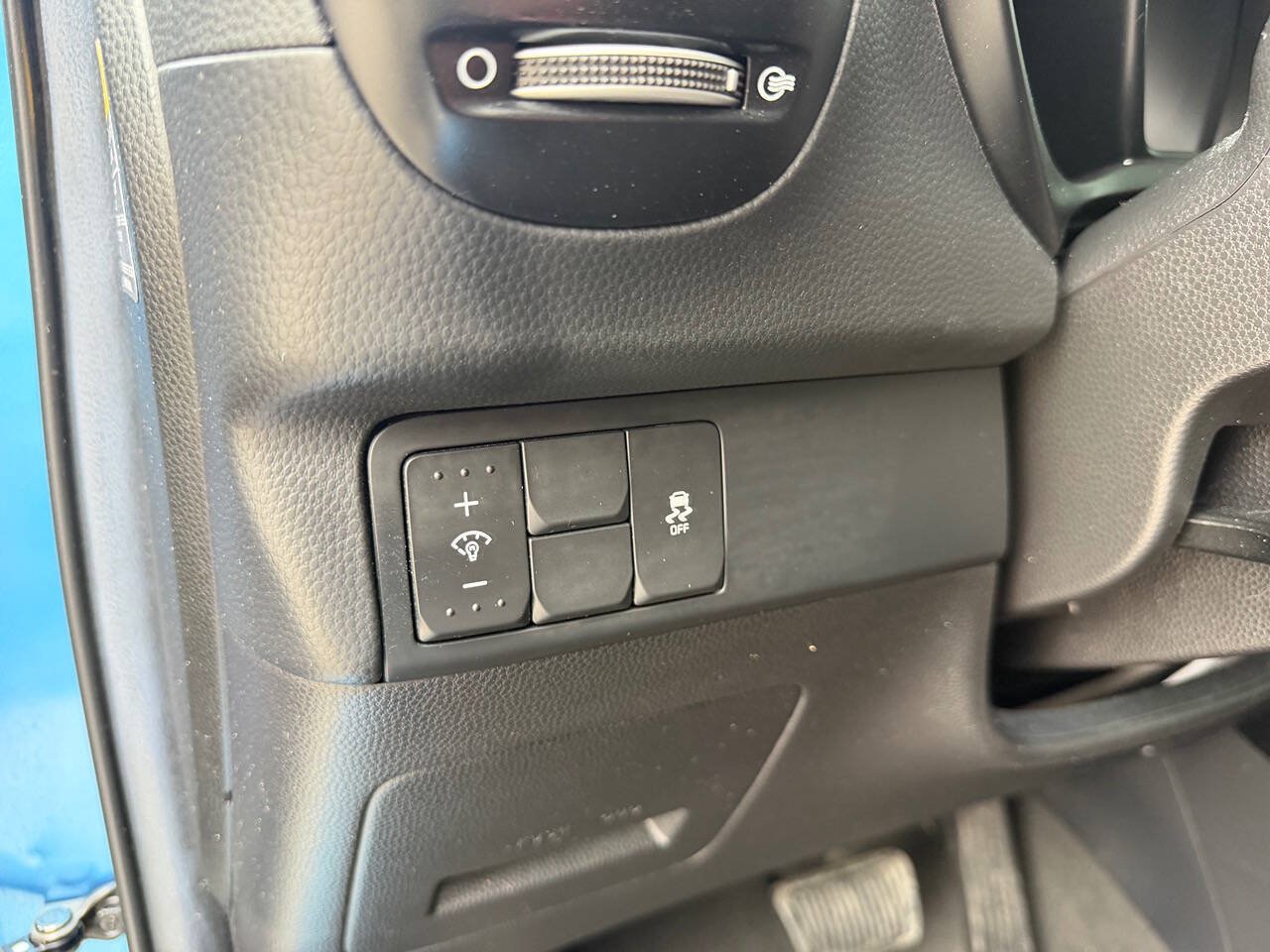 Used 2017 Kia Soul + w/ Designer's Package FWD image 21