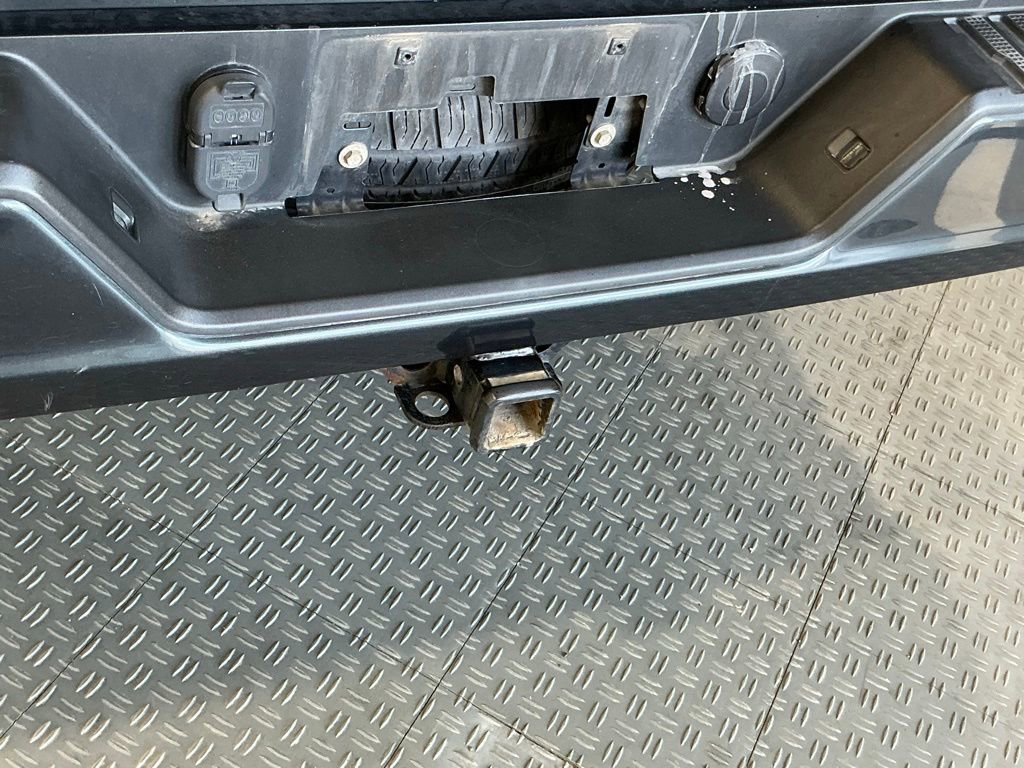 Used 2020 Chevrolet Silverado 1500 Custom w/ Custom Value Package image 9