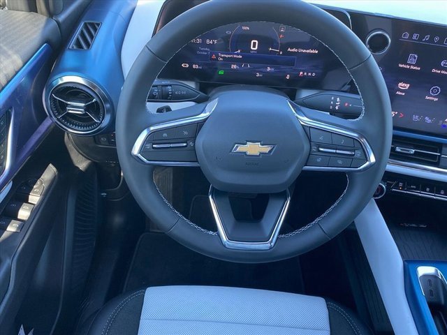 New 2025 Chevrolet Equinox EV LT w/ Convenience Package II image 6