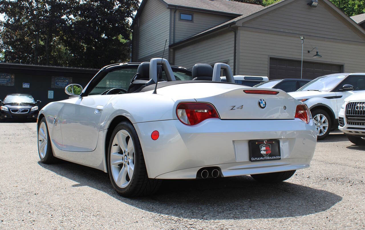 Used 2006 BMW Z4 3.0i RWD image 6