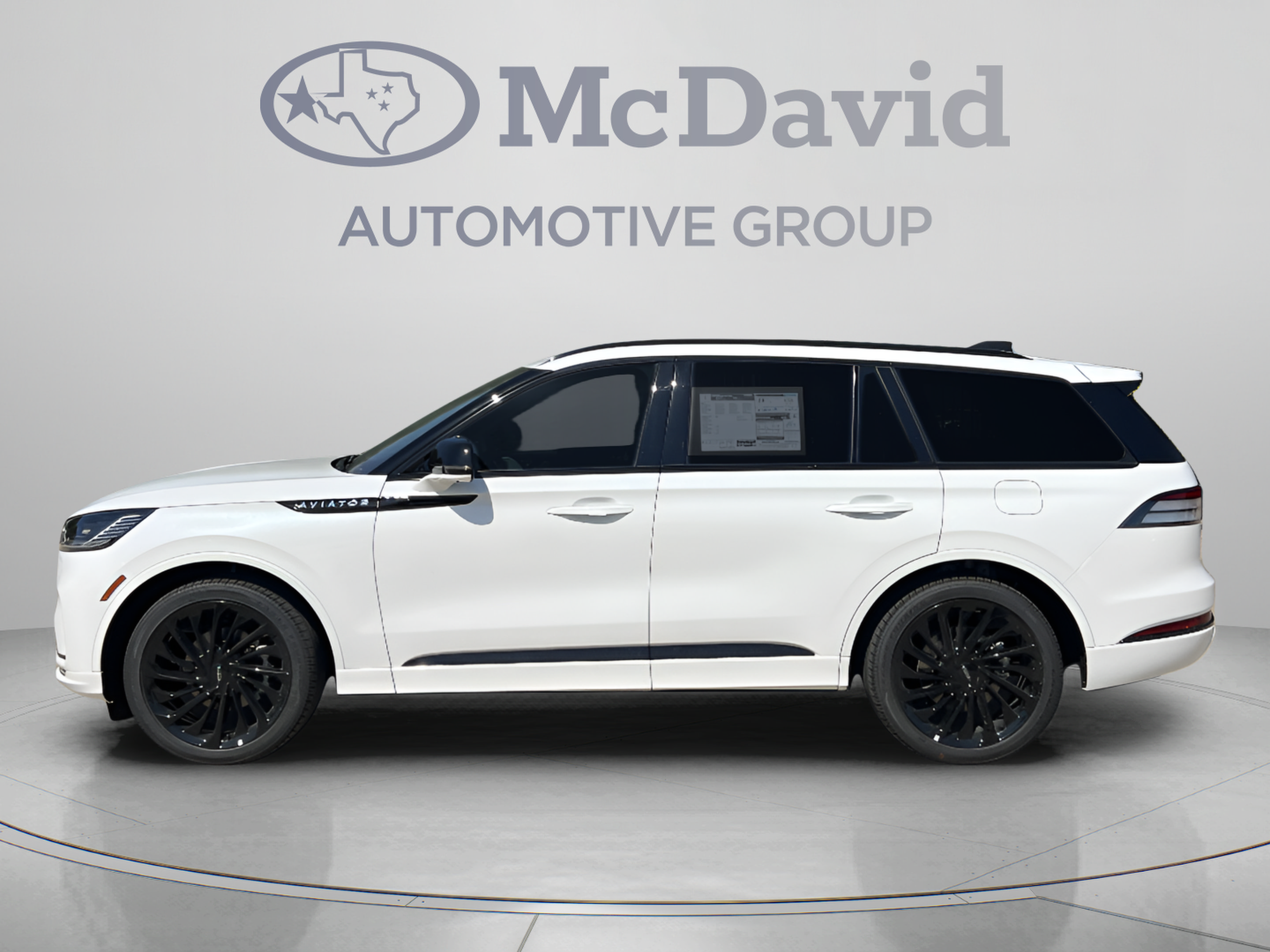 New 2026 Lincoln Aviator Reserve AWD/4WD image 4
