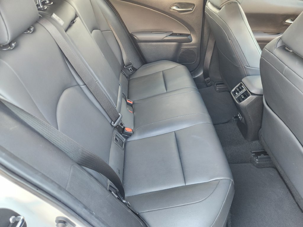 Used 2021 Lexus UX 200 w/ Premium Package FWD image 31